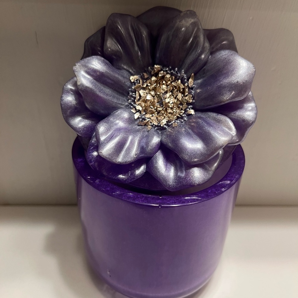 Pick (1) Elegant Purple Poppy Jar - Picture 3 of 8